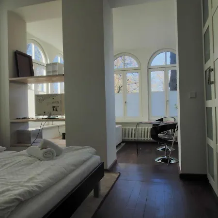 Fewo Parkblick, Direkt Am Kurpark Apartment *